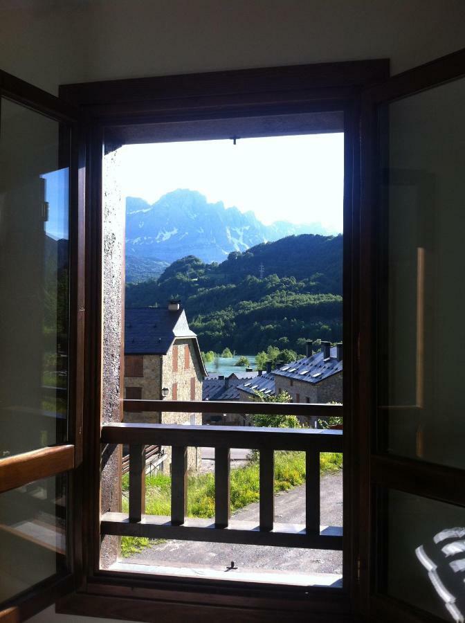 Vistas Espectaculares, Wifi Y Parking Apartment El Pueyo de Jaca Exterior photo